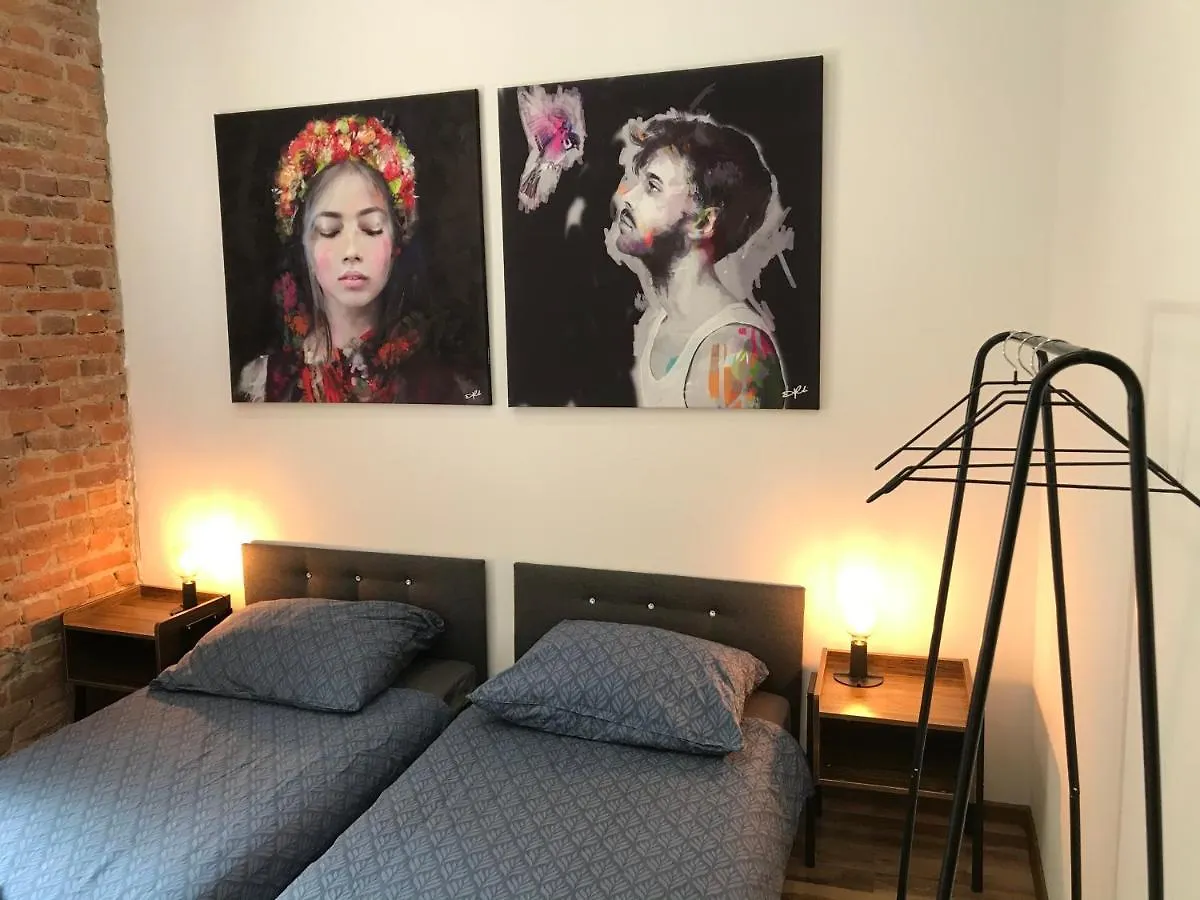 Topolove Rooms & Apartments Krakov 0*,  Polsko