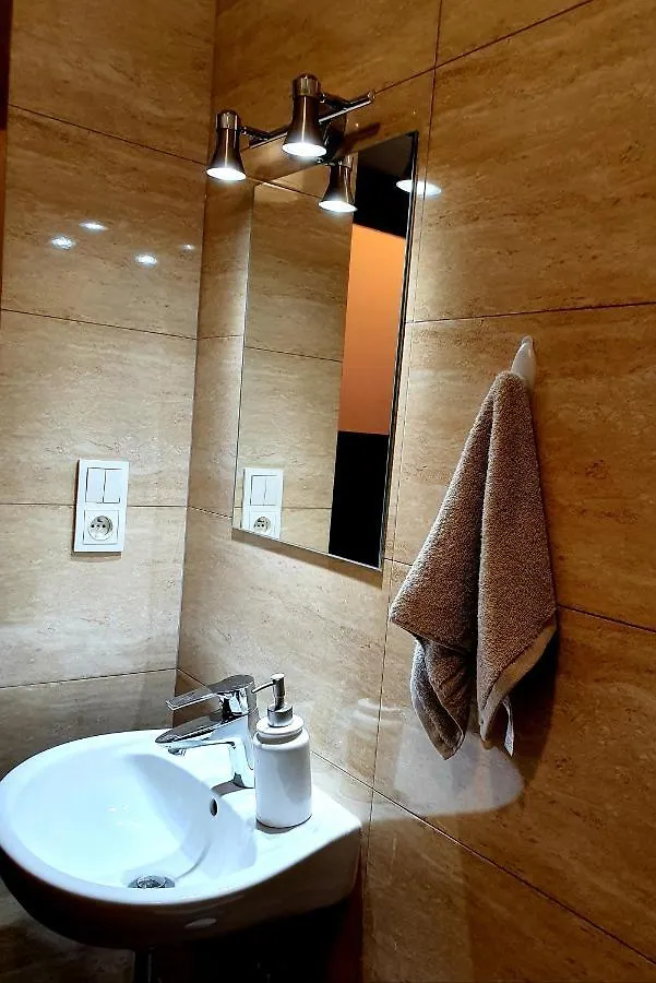 Topolove Rooms & Apartments Krakow Hostel
