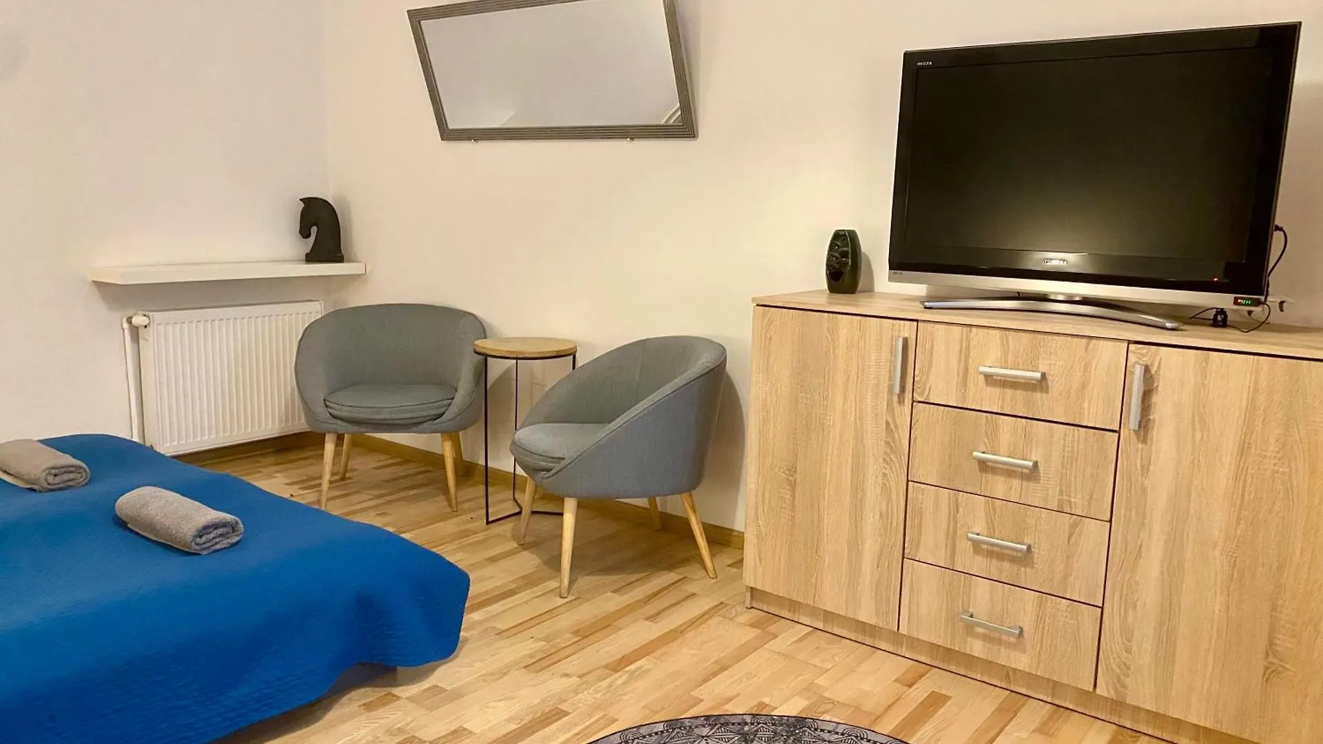 Topolove Rooms & Apartments Краков 0*,  Польша